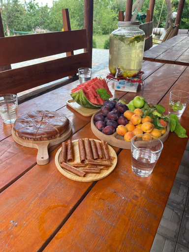 Food & Drinks 4, Toneh Guest House and Gastro-yard