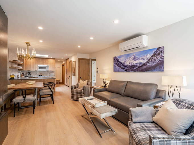 Interior 5, Le Petite Alps l 2BR Condo With Private Patio, Pitkin