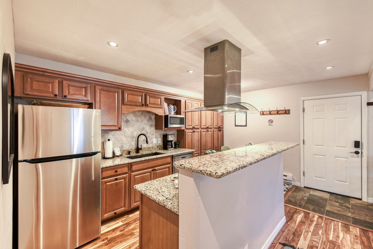 Private kitchen 2, E309 W Beaver Creek Blvd 2 Bedroom Condo, Eagle