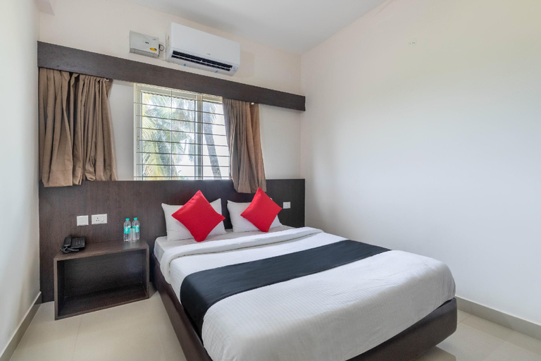 Others 2, Hotel O Nirvikalpa, Dakshina Kannada