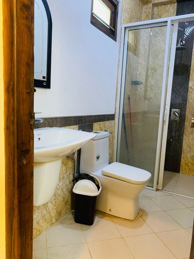 Bathroom 3, Deergayu Homestay, Weligama