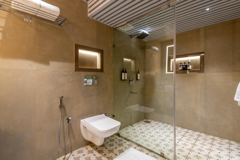 Bathroom 4, Energise Soul Retreat, Nashik