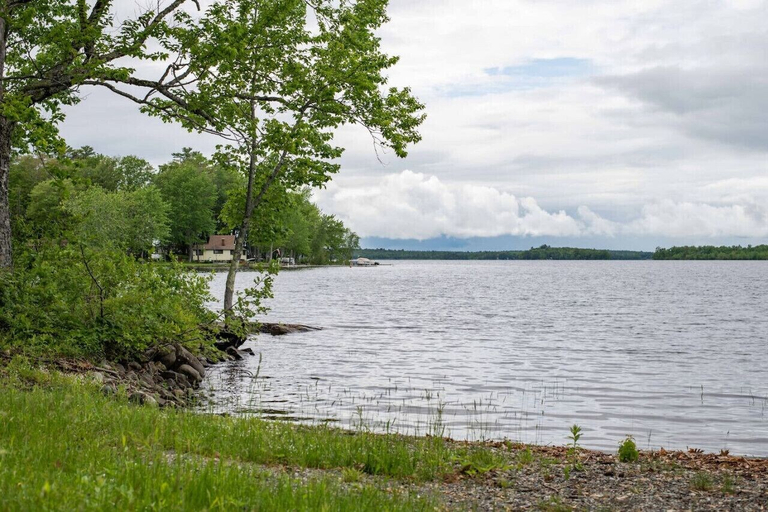 Interior 2, Spacious Lakeside Retreat: 4-bedroom Game Room, Penobscot
