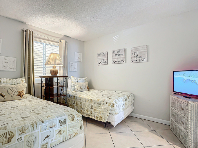 Interior 4, Oceania Beach Club 203, Volusia