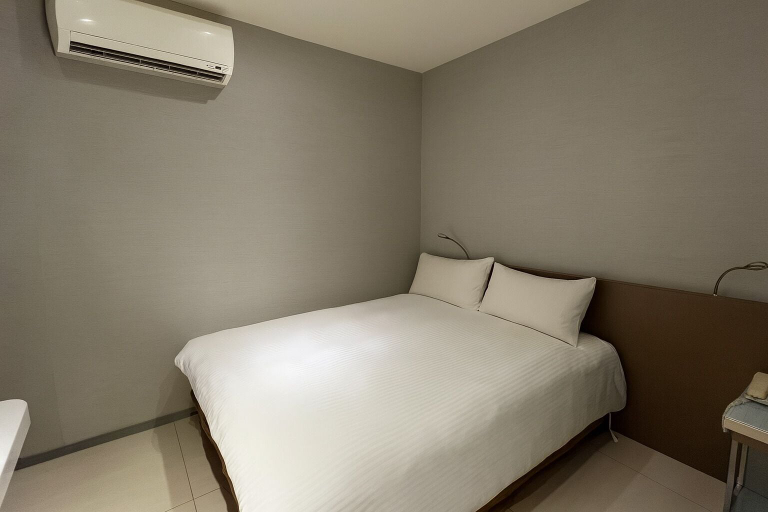 Room 4, Warm House, Taipei City