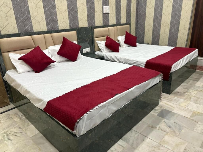 Room 4, Captain Guest House, Mathura