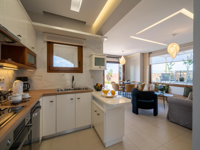 4, Dimitra Villa with swimming pool, Crete