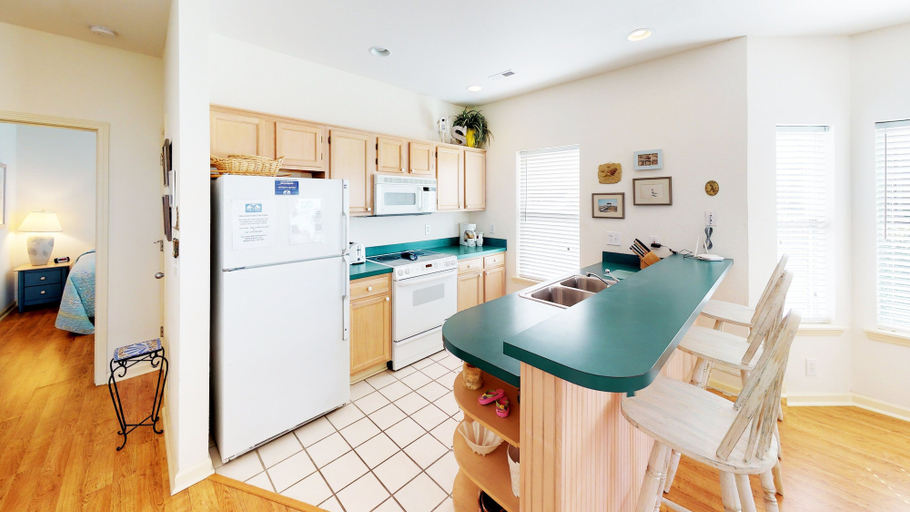 Interior 4, River Creek 2 Unit 1401, Brunswick