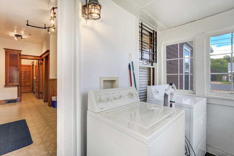 Interior 2, Historic Downtown Meets Modern Comfort, El Paso