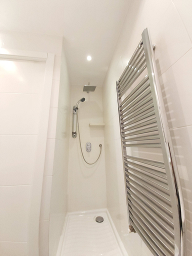 Bathroom 3, Dobo Madrid Ventas, Madrid