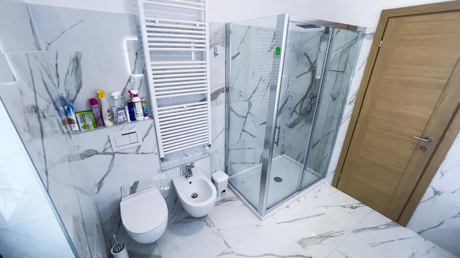 Bathroom 3, Appartamento Nerio -avander House, Trieste