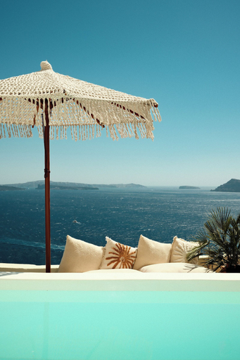 Pool 4, Anemos Caldera Oia, South Aegean