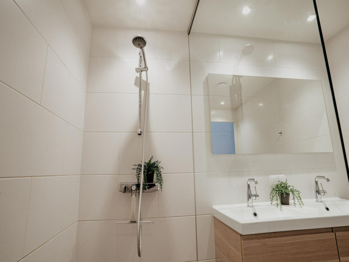 Bathroom 3, Waterside Escape with Easy Access, Uitgeest