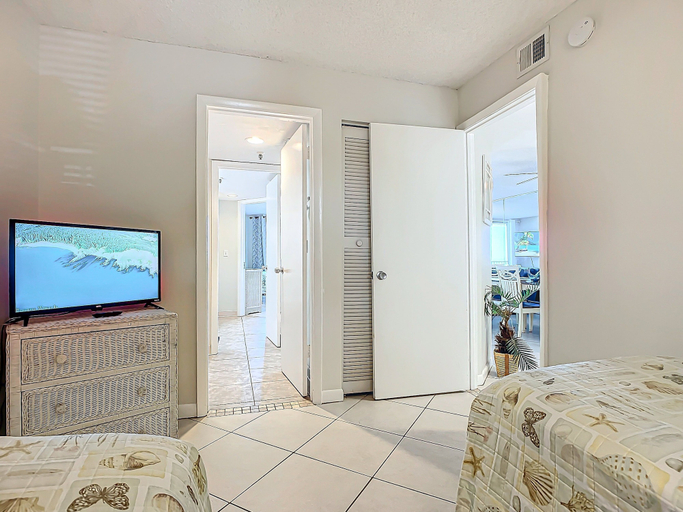 Interior 5, Oceania Beach Club 203, Volusia