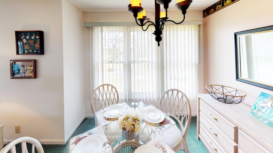 Others 4, River Creek 1 Unit 106, Brunswick