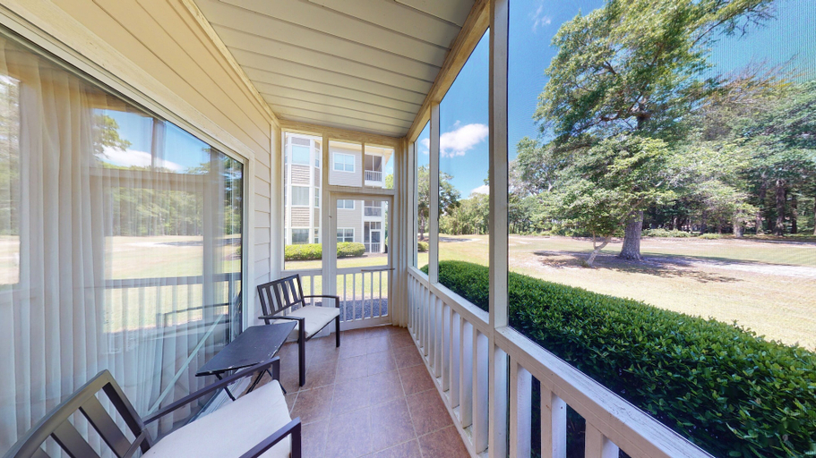 Interior 4, River Creek 2 Unit 2001, Brunswick