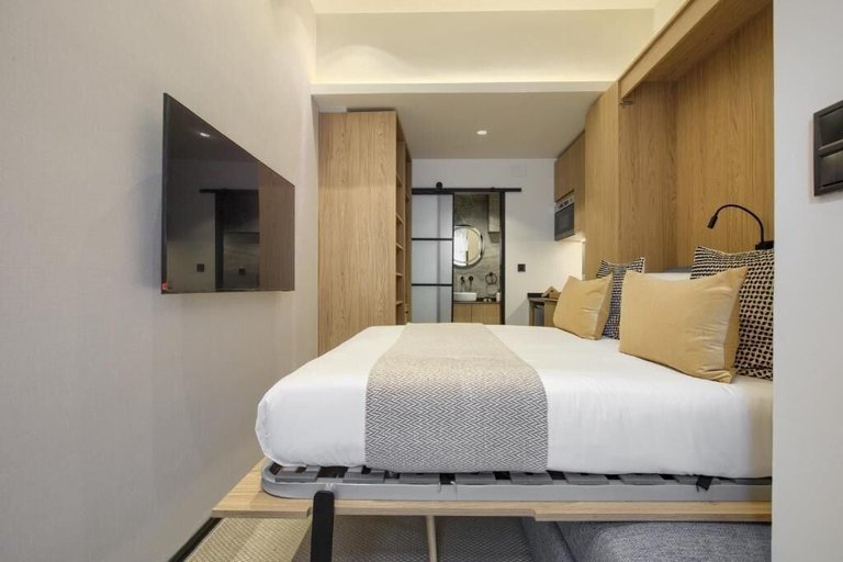 Room 4, Dobo Madrid Palos, Madrid
