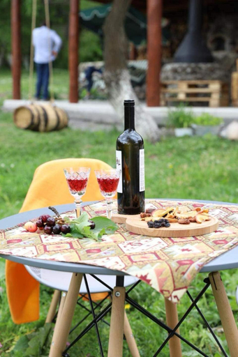 Food & Drinks 2, Toneh Guest House and Gastro-yard