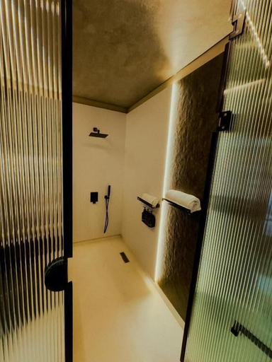 Bathroom 4, Inn Ozz Almaty, Almaty