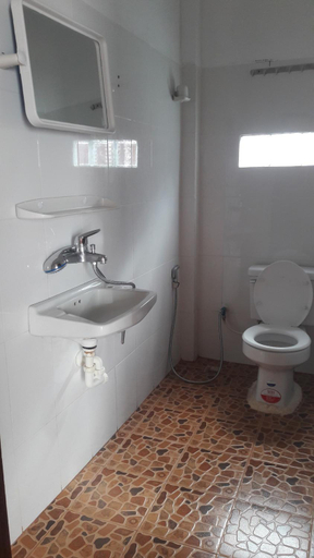 Bathroom, Kongkeo Guesthouse, Pek