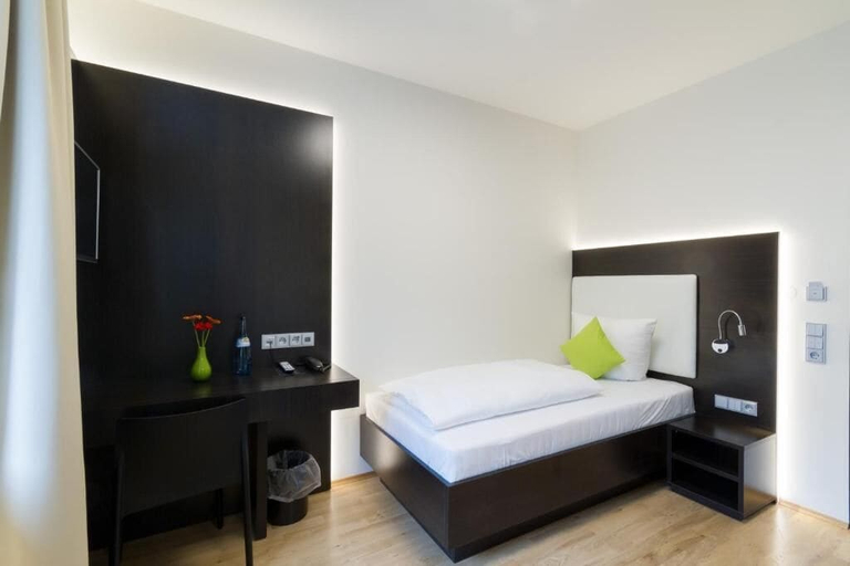 Bedroom 2, sevenDays Hotel BoardingHouse Mannheim, Mannheim