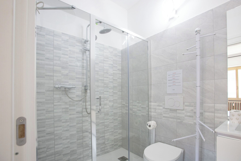 Bathroom 3, VI DOMUS VATICAN MUSEUM GUEST HOUSE ROMA, Roma