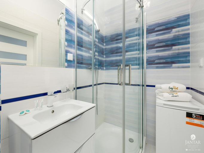 Bathroom 2, Apartment very close to the seaside beach, Kamień