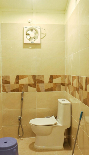 Bathroom 3, Cozy 1BR Stay Near Ram Mandir Ayodhya, Faizabad