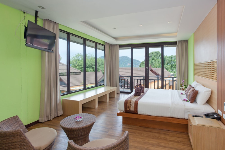Bedroom 2, Phi Phi Long Beach Resort & Villa, Mueang Krabi
