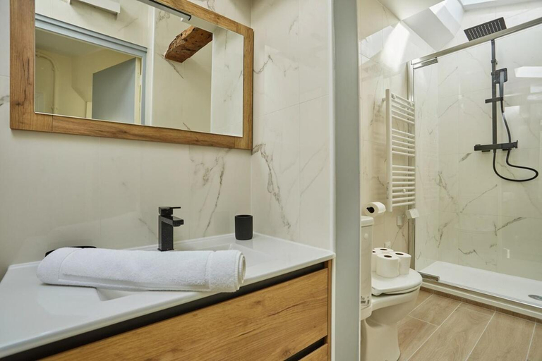 Bathroom 3, Charmant Studio - Center of Paris - Montorgueil, Paris