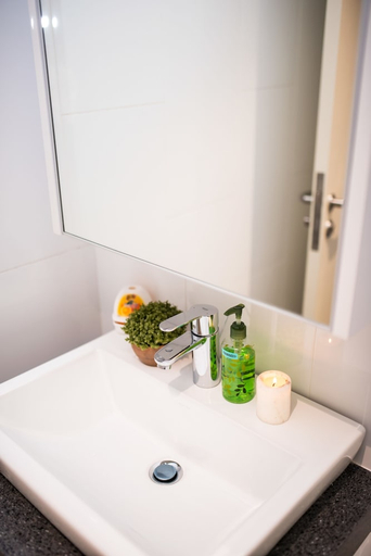 Bathroom 2, KL Bangsar Sentral (EST), Kuala Lumpur