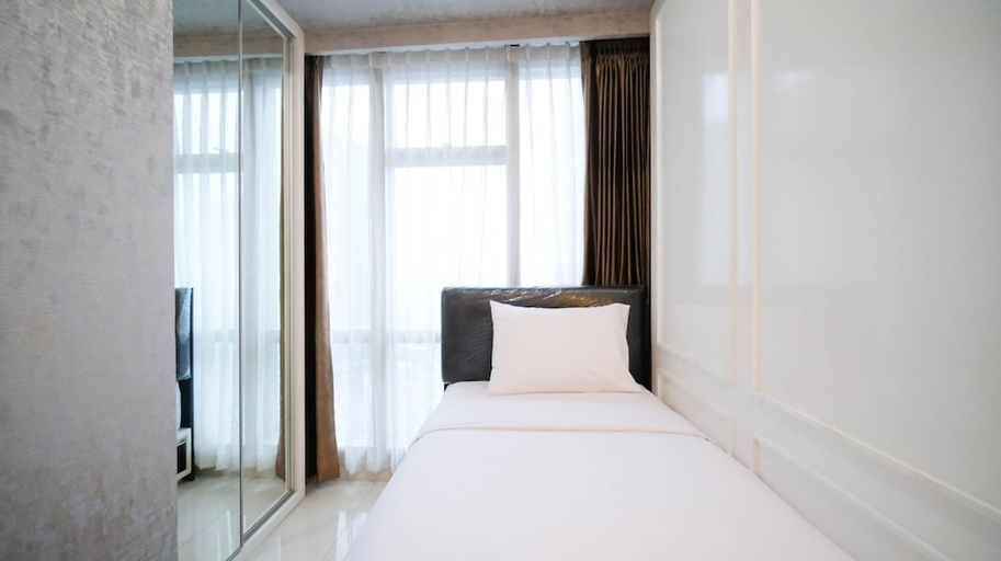 Guestroom 2, Enchanting And Stunning 2Br La Riz Supermall Mansion Apartment, Surabaya