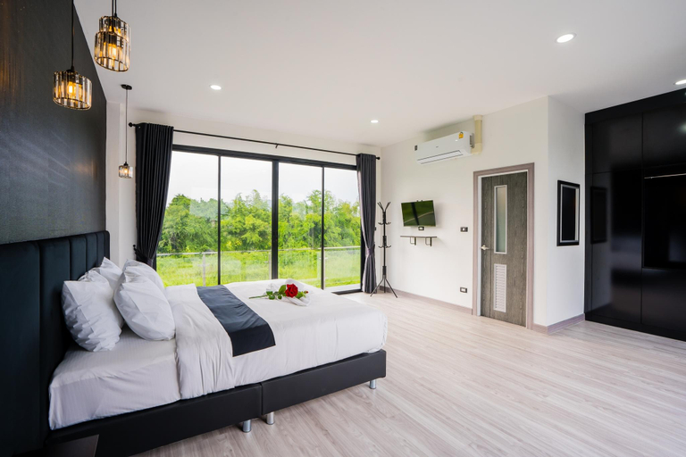 5, BOSS Luxury PoolVilla Pattaya 8 Bedrooms, Sattahip