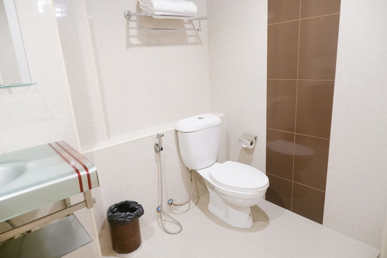 Bathroom 3, Collection O VResotel, Muang Nonthaburi