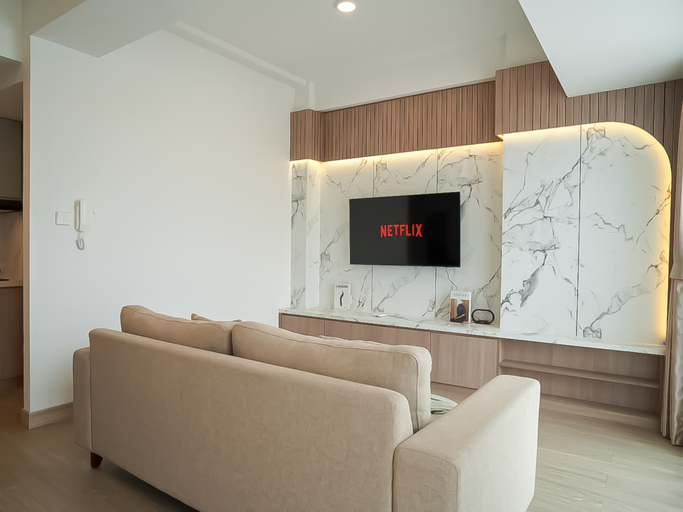 Others 2, Calm Tone 1BR at Tokyo Riverside PIK 2 Apartment By Travelio, Tangerang