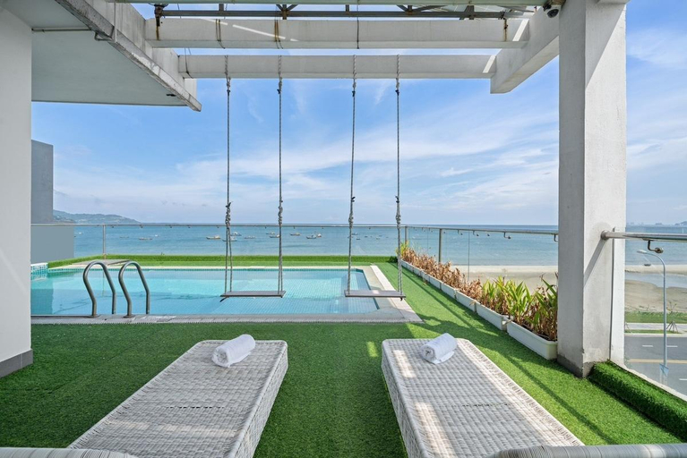 Sport & Beauty 2, Beach front Pool Villa Danang_8bedrooms, Da Nang