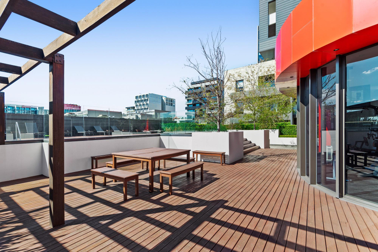 Balcony/terrace 5, Stylish 2-Bed Apartment Near MCG, Melbourne