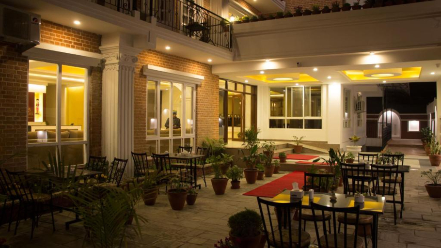 Food & Drinks 5, DOM Himalaya Hotel, Bagmati