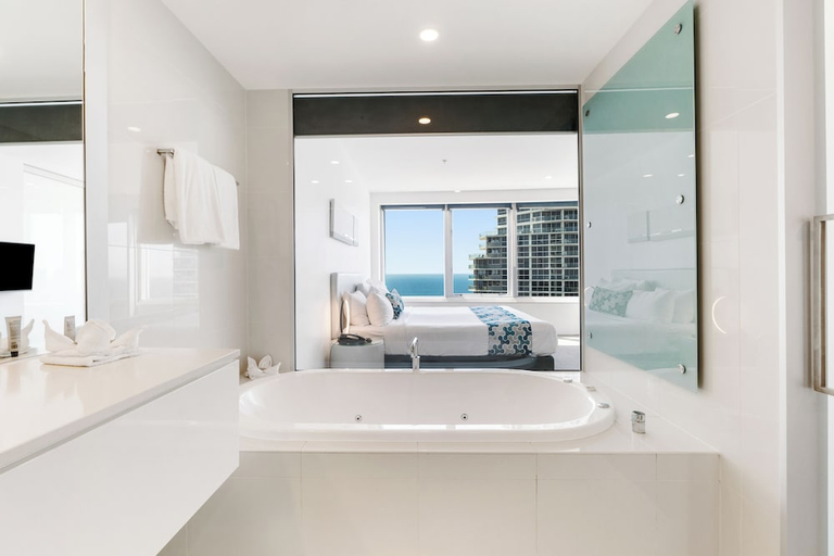 Bathroom 5, Q1 Resort & Spa, Gold Coast