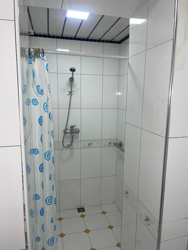 Bathroom, Hotel Marvarid, Samarkand