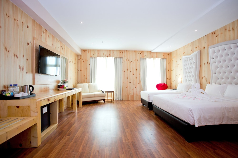 Bedroom 2, Vouk Hotel Suites, Penang Island