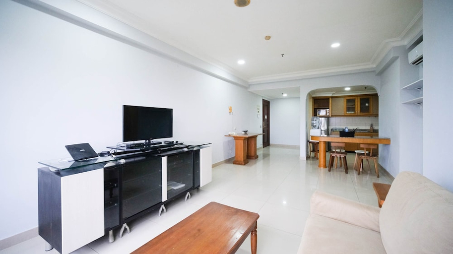 Hotel Interior 5, Homey 2Br With Extra Room At Taman Beverly Apartment, Surabaya