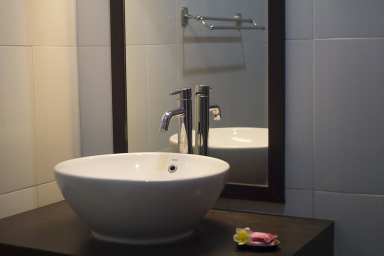 Bathroom 3, Bakung Sari Resort and Spa, Badung