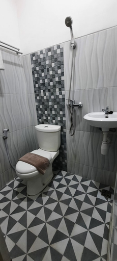 Bathroom, Smart Tlogomas, Malang