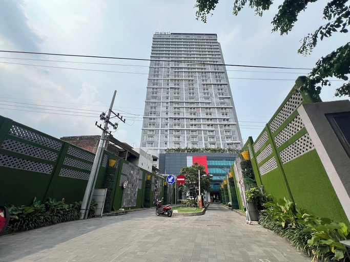 Exterior & Views, Comfy 2Br At Taman Melati Surabaya Apartment, Surabaya