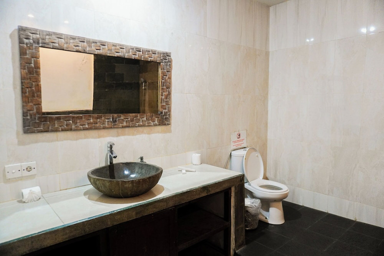 Bathroom 3, The Kayuan, Bangli