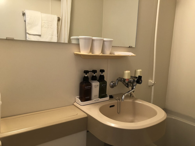 Bathroom 3, Terminal Art Inn, Niigata