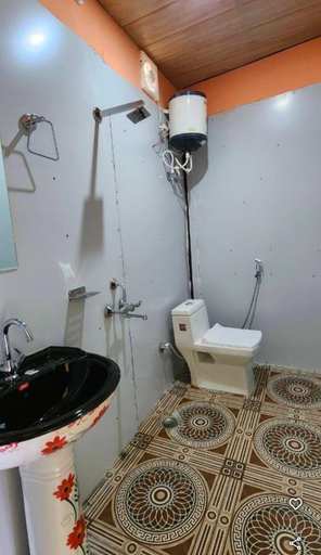 Bathroom 3, Shiv Shankar Hotel And Resort, Rudraprayag