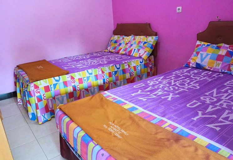 Bedroom 2, Family Stay GuestB'Doctor, Magelang
