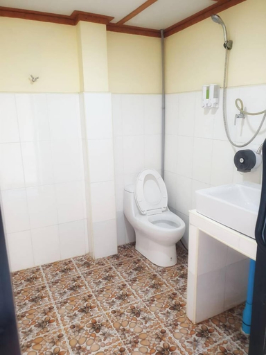 Bathroom 4, PP Sand Sea View Resort, Mueang Krabi